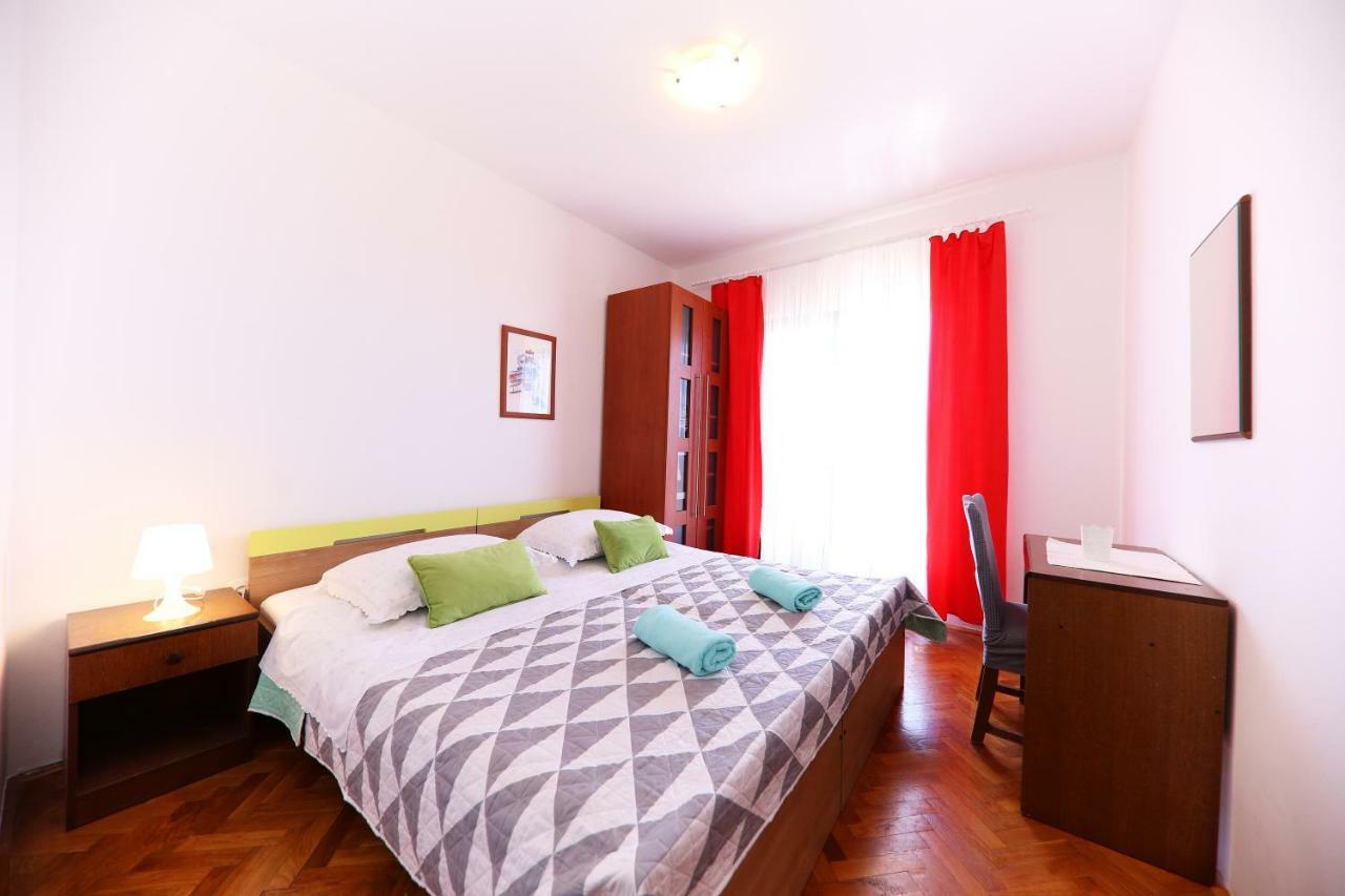 Apartments Anka รทินา ภายนอก รูปภาพ